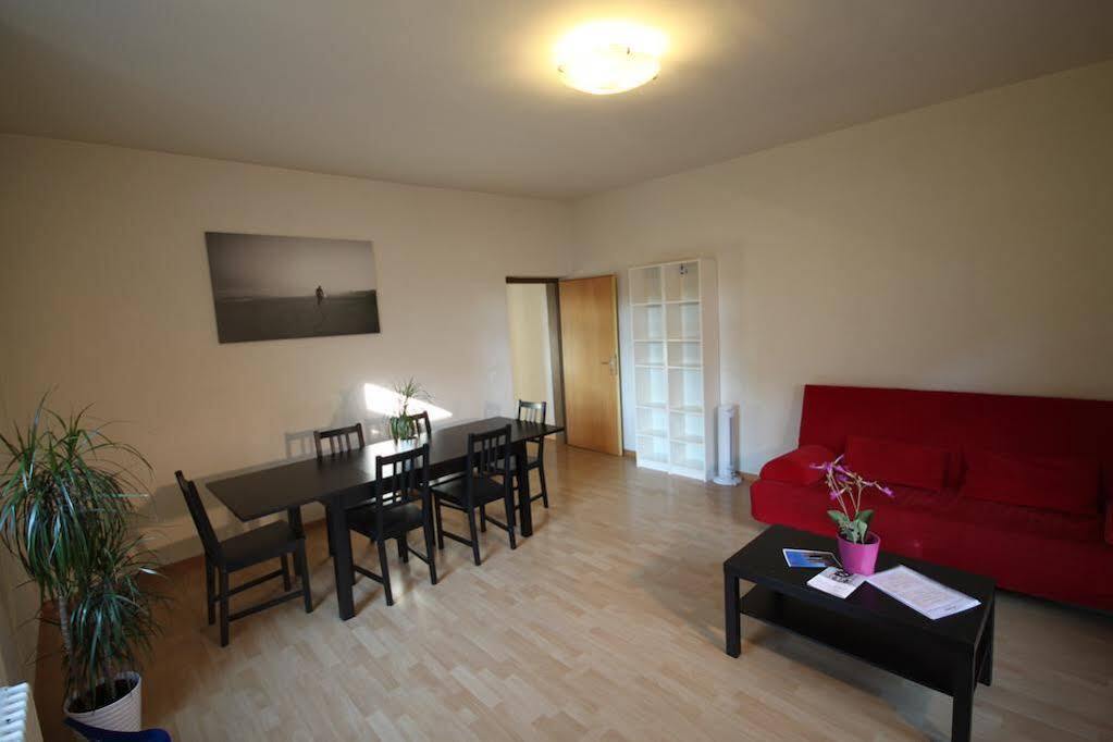 Apartamento Hitrental Seefeld Kreuzstrasse Zúrich, Suiza reserva
