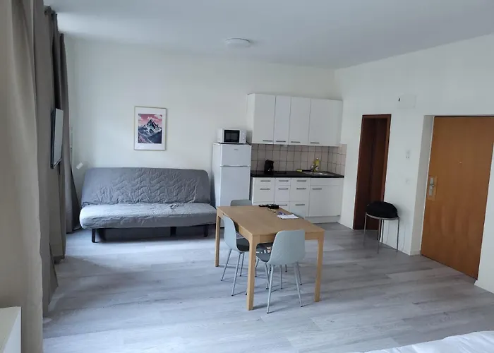 アパート Hitrental Seefeld - Kreuzstrasse *