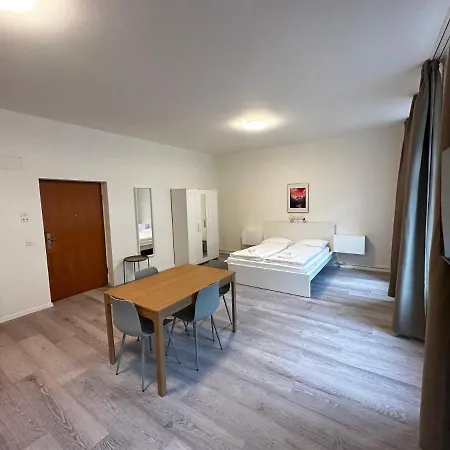 Hitrental Seefeld - Kreuzstrasse Апартаменти Цюрих