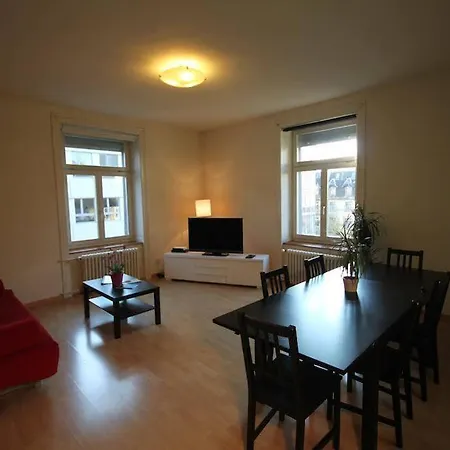 Hitrental Seefeld - Kreuzstrasse شقة زيورخ