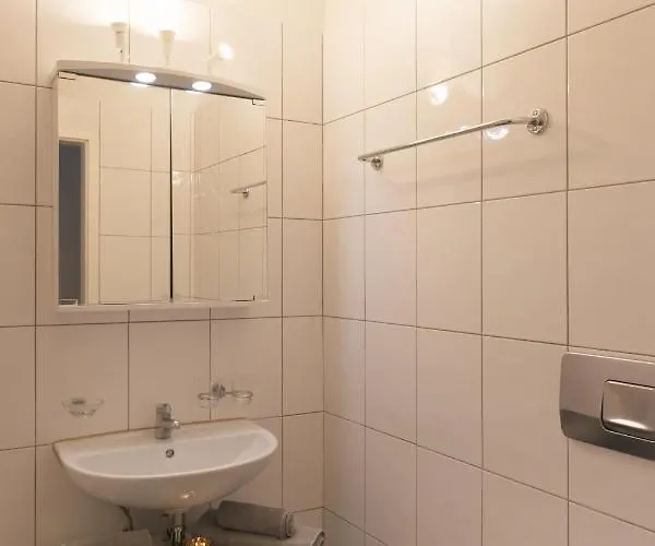 Hitrental Seefeld - Kreuzstrasse *