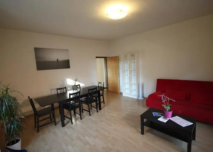 Hitrental Seefeld - Kreuzstrasse Апартаменти