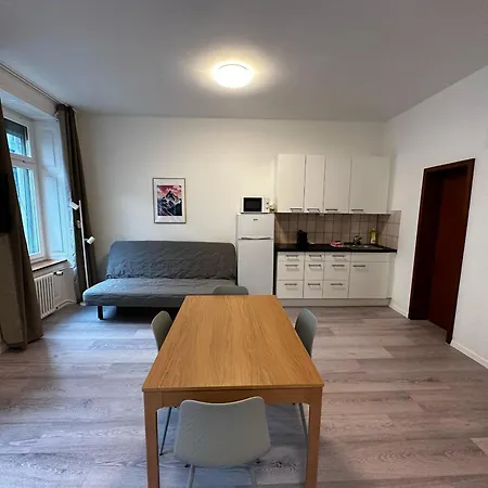 Appartamento Hitrental Seefeld - Kreuzstrasse Zurigo