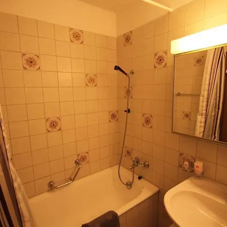 Hitrental Seefeld - Kreuzstrasse Zurique