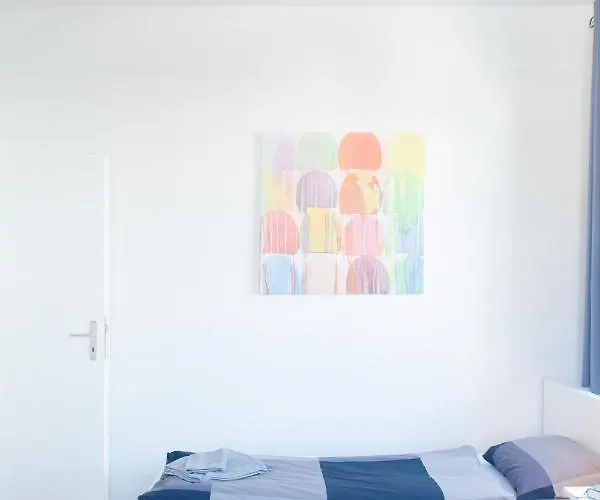 Apartman Hitrental Seefeld - Kreuzstrasse Zürich